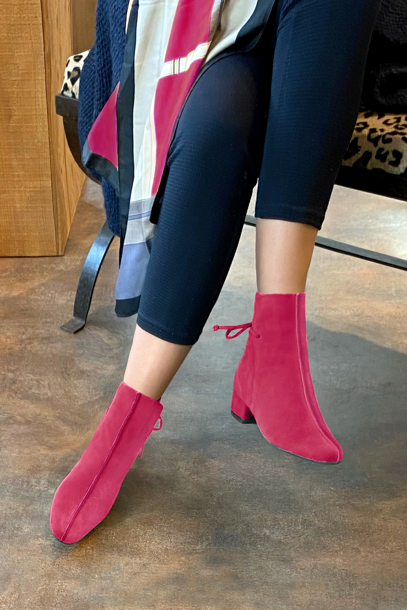 Fuschia pink women's ankle boots with laces at the back. Round toe. Low block heels. Worn view - Florence KOOIJMAN
